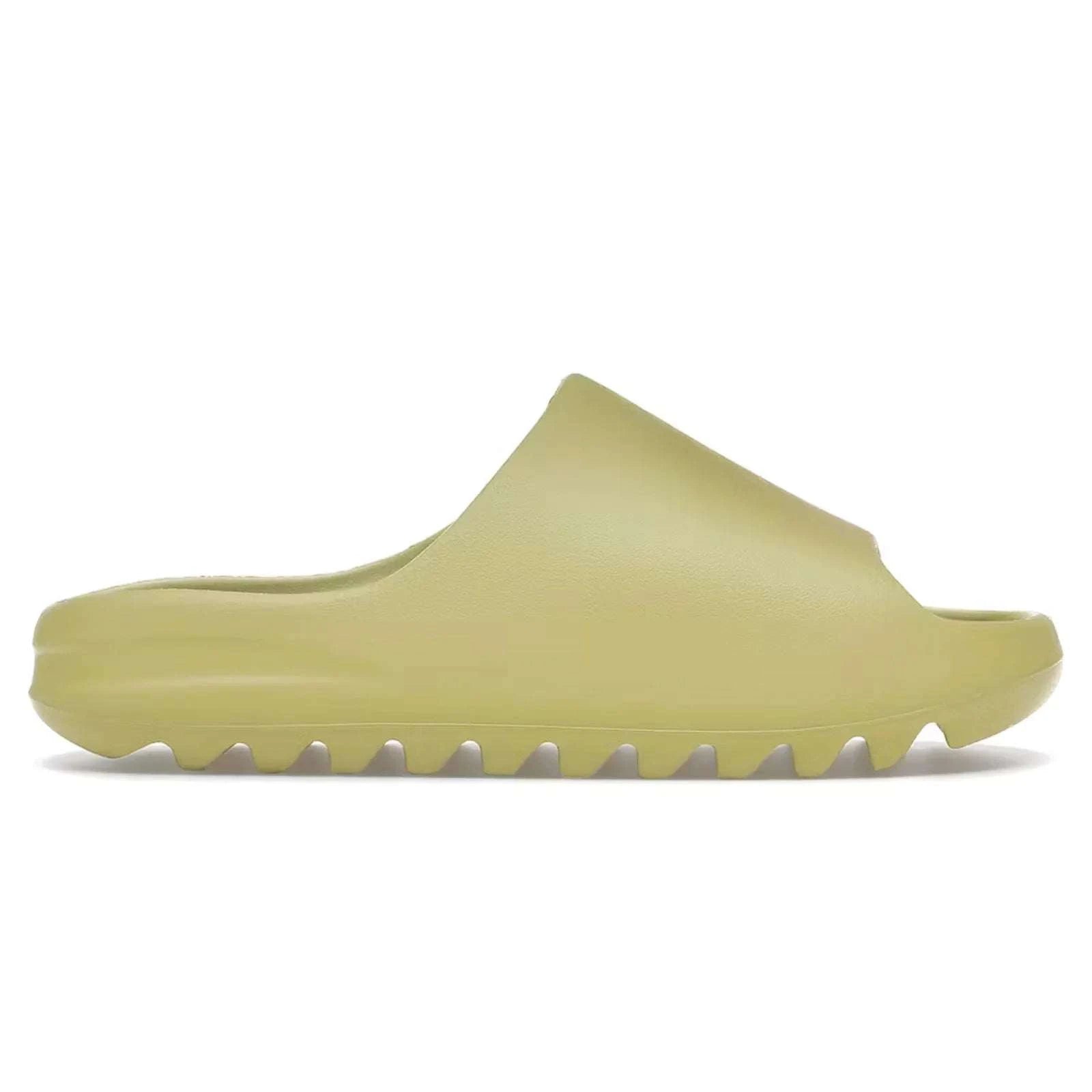 Yeezy Slides Resin