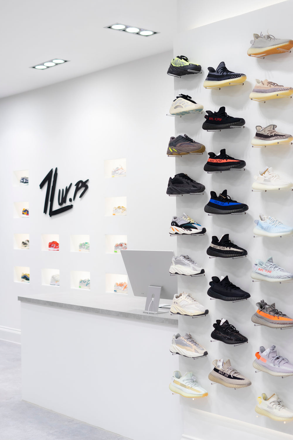 Sneaker 2025 shop uk