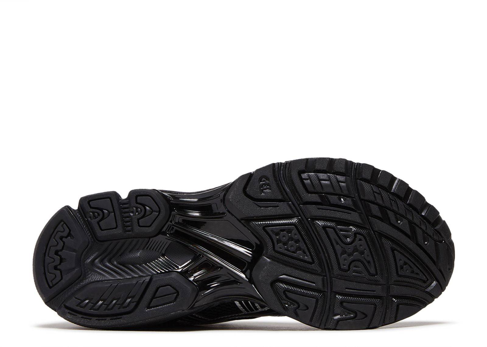 Gel Kayano 14 Black Pure Silver running shoe sole with detailed tread pattern