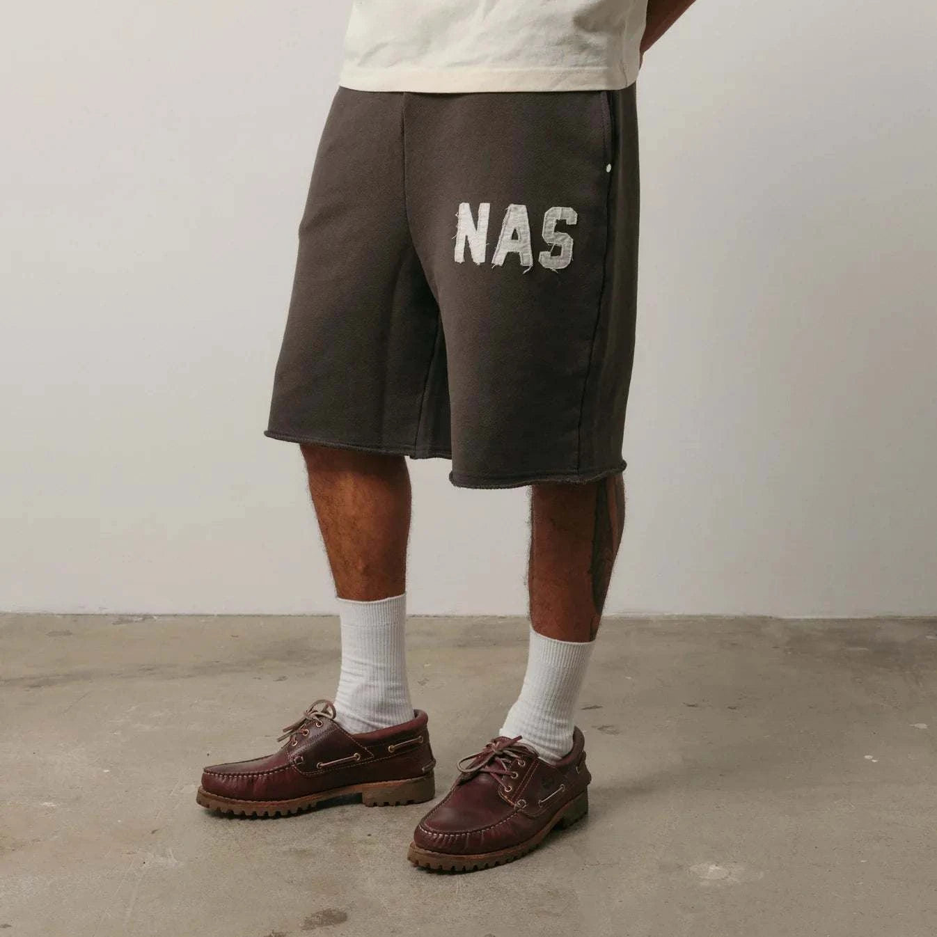 Natural Art Studio NAS appliqué cotton shorts with relaxed fit and elastic waistband