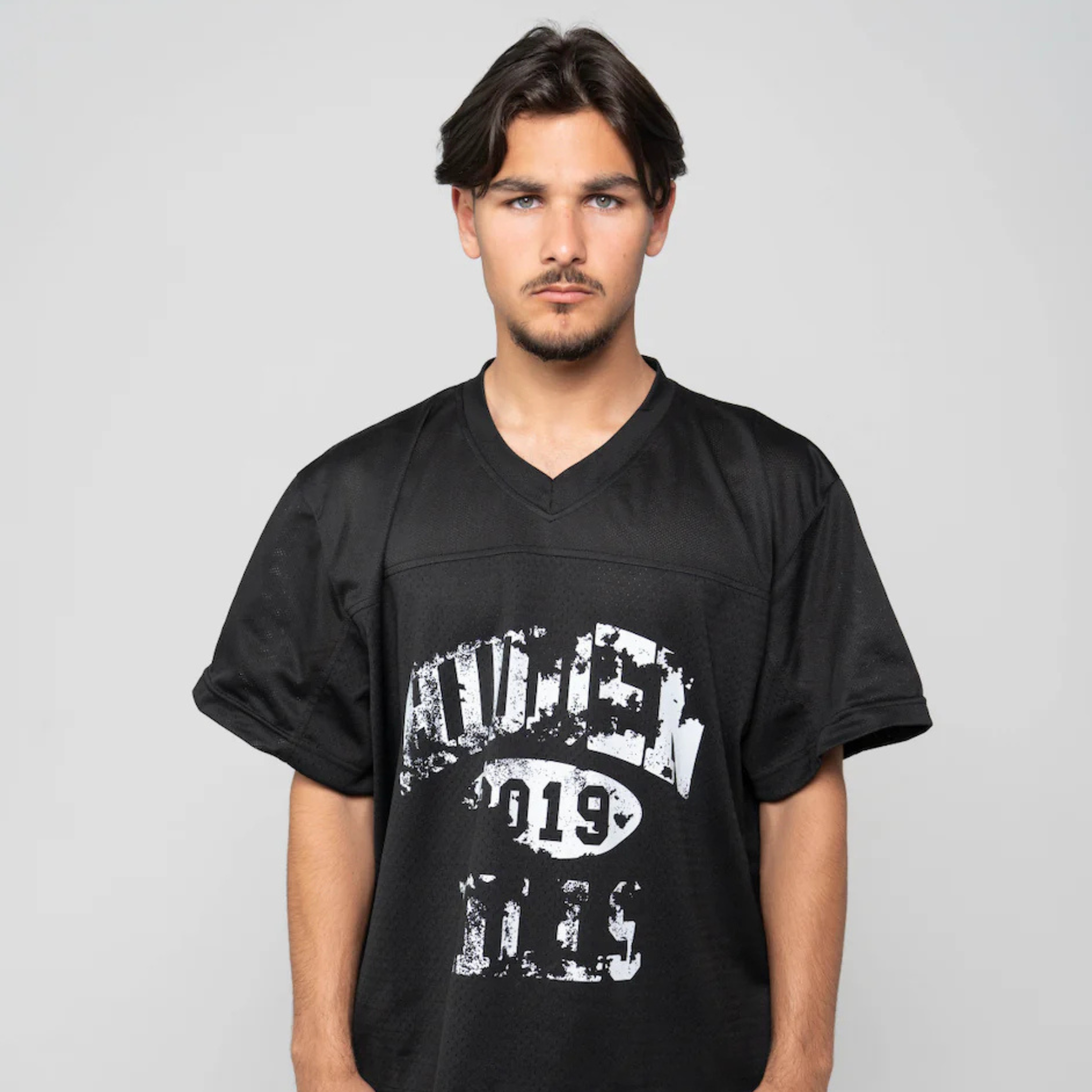 Suavo World Hidden Hills Black Jersey worn by model.